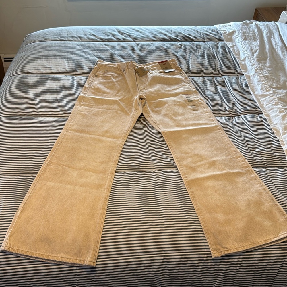 Levi’s 94 Baggy Bootcut Jeans